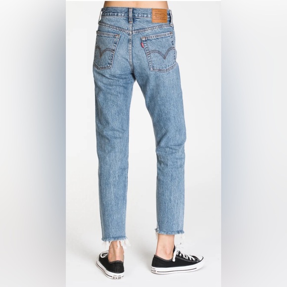 Levi's Wedgie Icon Jean - Picture 1 of 5